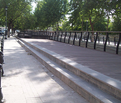 Dere Kenarı